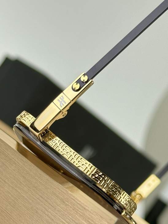 Picture of Hublot Sunglasses _SKUfw69768869fw